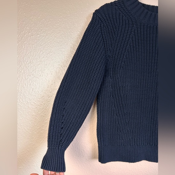 Everlane Chunky Crewneck Sweater - Picture 3 of 5